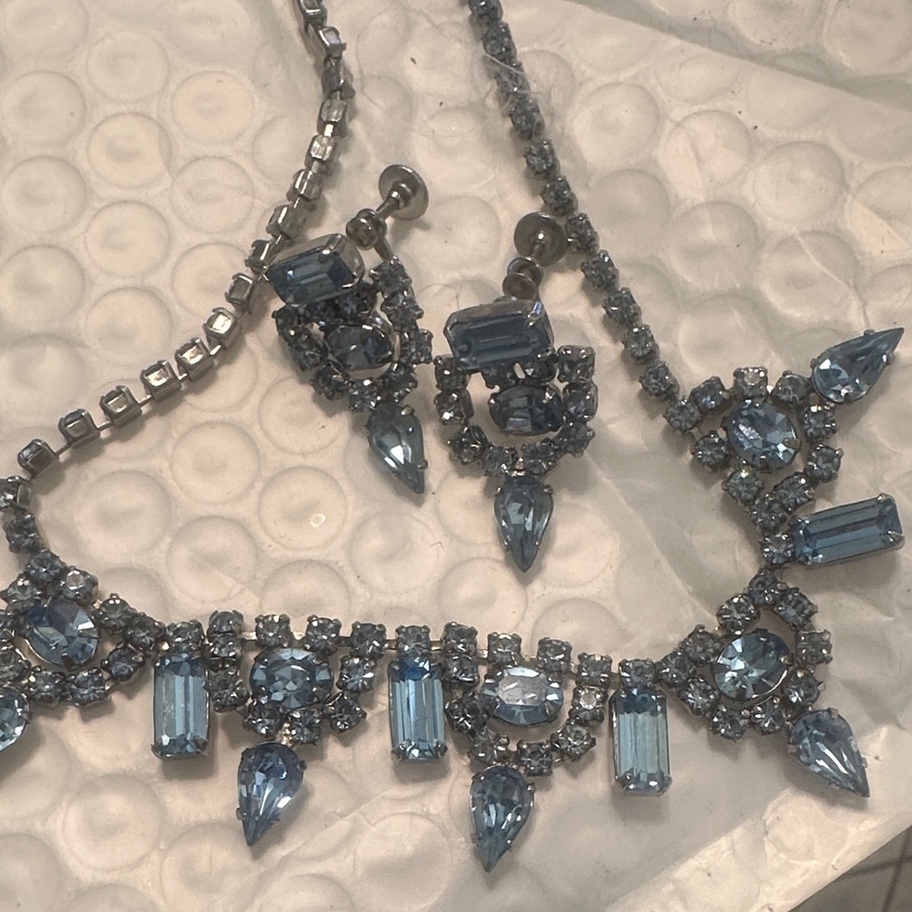 Elegant Blue Crystal Necklace and Earring Set